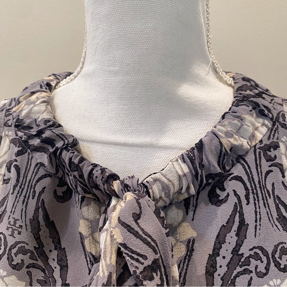 Tory Burch Print Silk Sleeveless Top  size 2 EUC - Picture 5 of 10